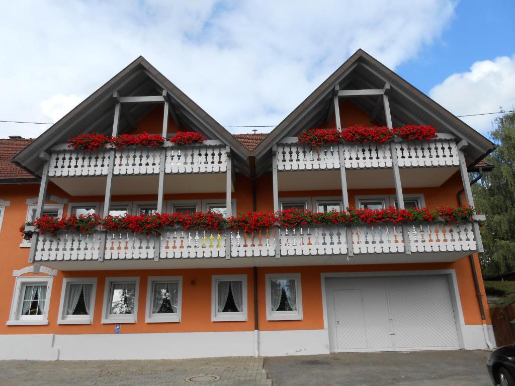 ホテルLandgasthof Schutzen Tengen エクステリア 写真
