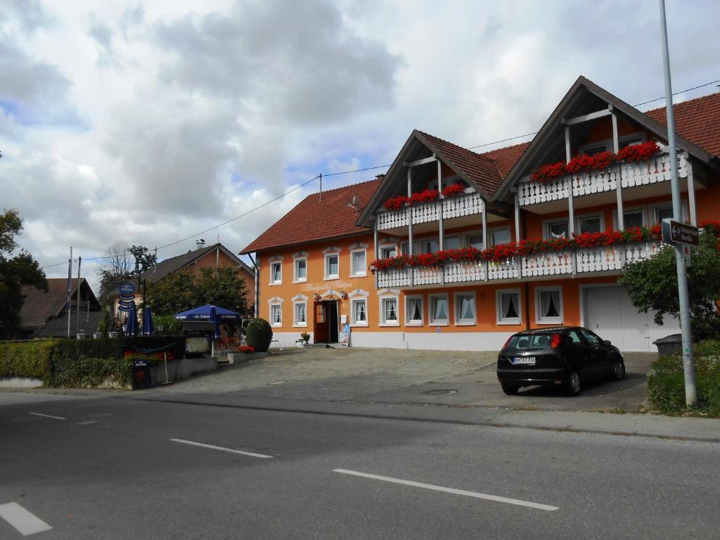 ホテルLandgasthof Schutzen Tengen エクステリア 写真